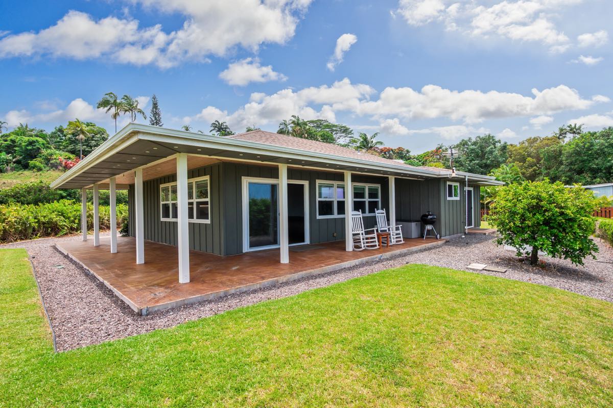 Ocean-view home in Kona Orchards, Kailua-Kona