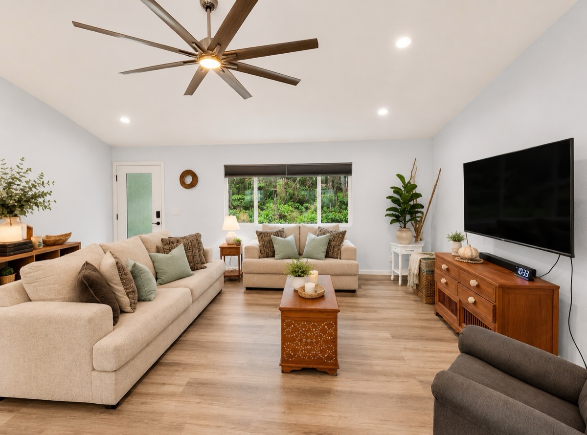 Nearly new 2024 three-bedroom home in Royal Hawaiian Estates, Volcano